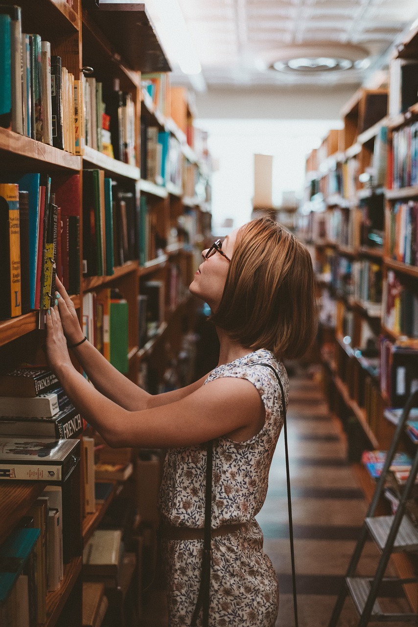 Tentang Kami books, shelf, rack, library, school, education, knowledge, read, people, female, lady, girl, brown book, brown school, brown books, brown education, brown library, brown reading, brown knowledge, brown lady, library, library, library, library, library